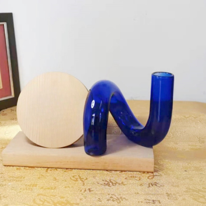 Nordic Twist Flower Vase: Blue