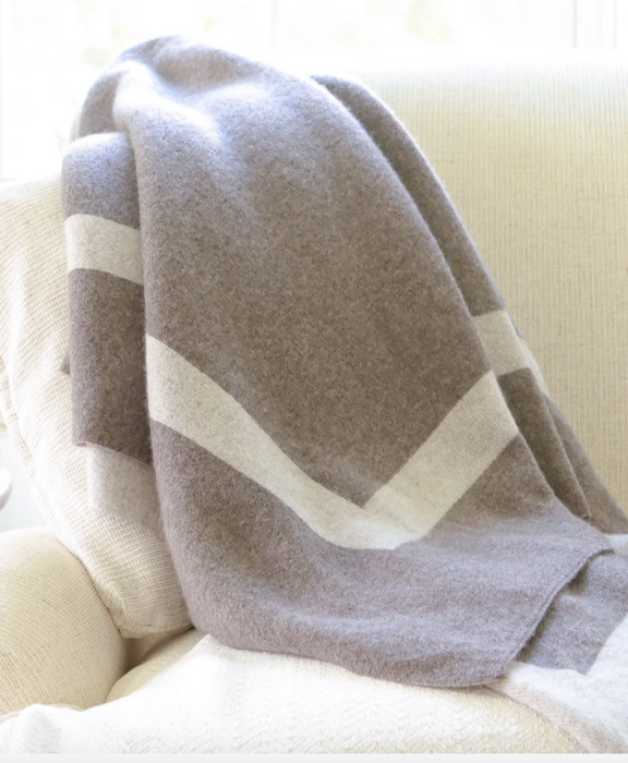 Homestead Ash & White Knit Throw