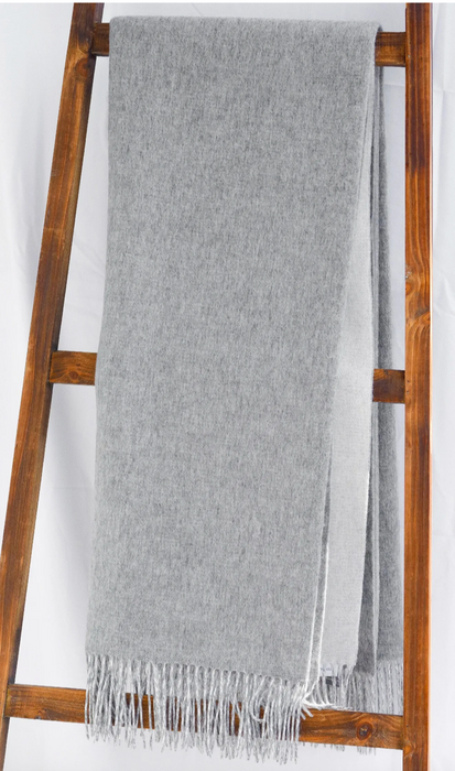 Double Face Ash & White Classic Throw